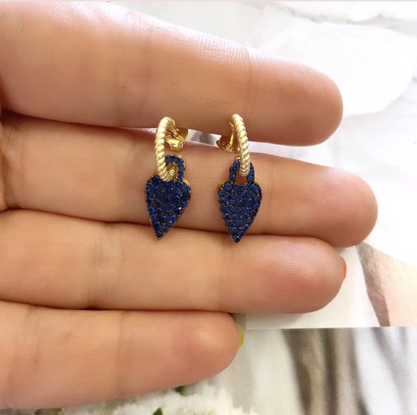 MAVİ TAŞ KALP DETAY BURGU HALKA