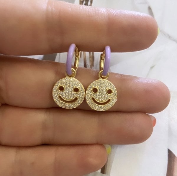 MİNELİ LİLA HALKA MOR ZİRKON GÜLEN YÜZ KÜPE