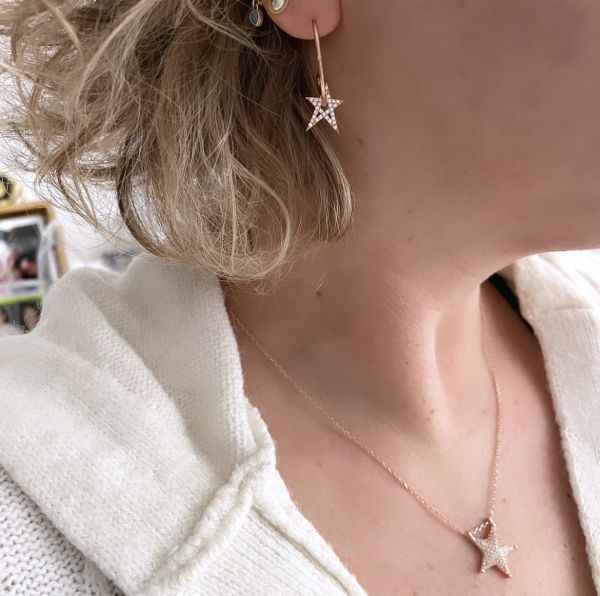 HALKADAKİ YILDIZ KÜPE