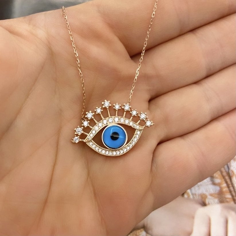 TAÇ BAGET GÖZ KOLYE