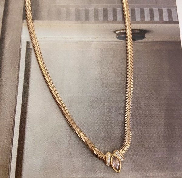 BALIK SIRTI BAGET ŞIK KOLYE