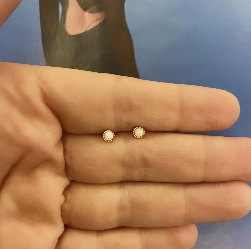 BEYAZ OPAL TRAGUS
