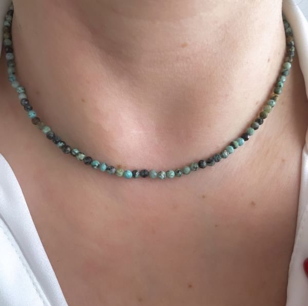 DOĞALTAŞ KIRMA KOLYE