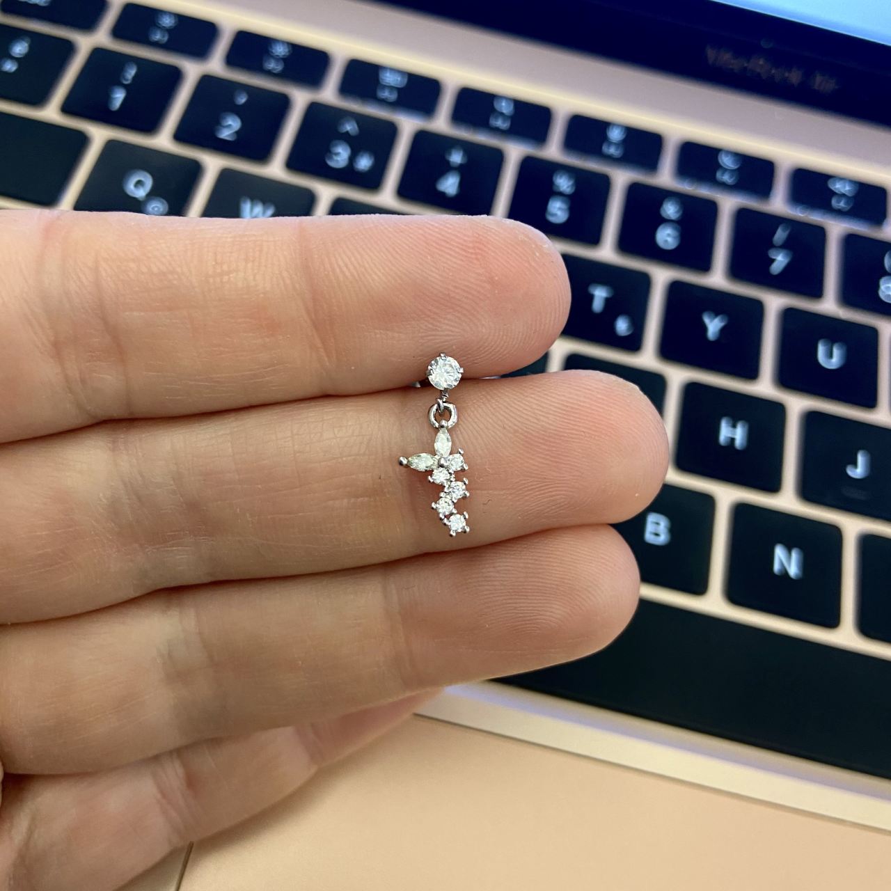 SALLANTILI ÇİÇEK TRAGUS