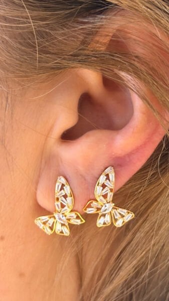 KRİSTAL KELEBEK KÜPE