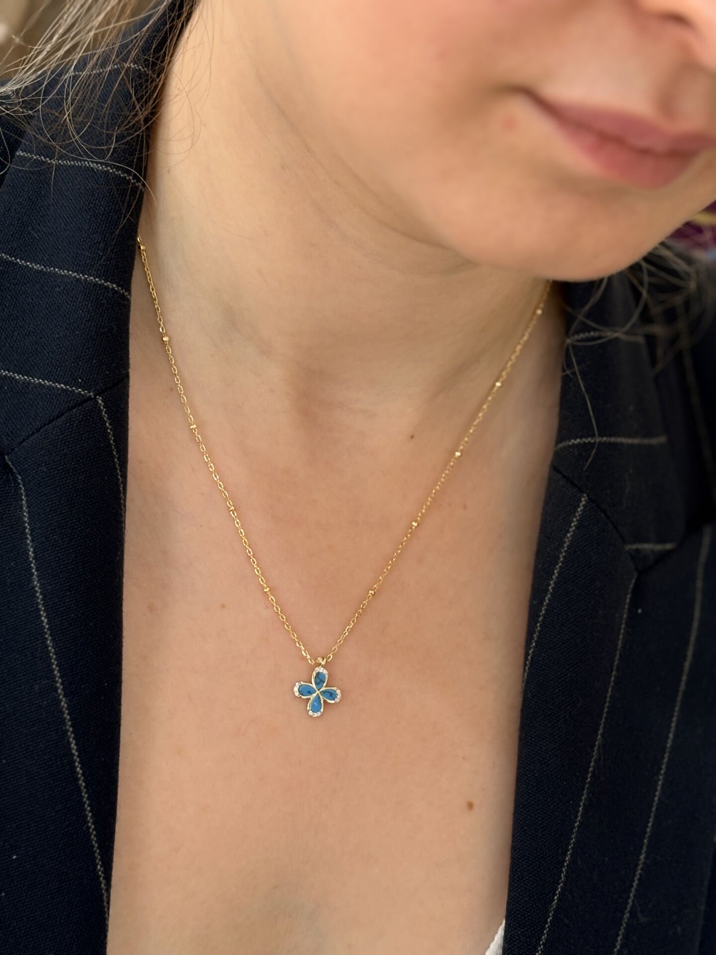 MİNELİ ÇİÇEK KOLYE