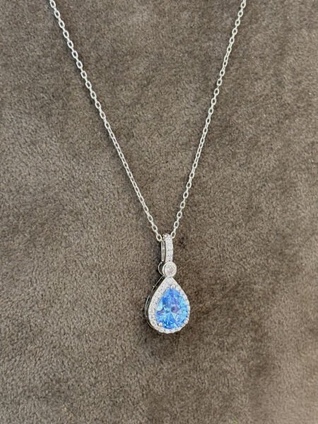 MAVİ PIRLANTA KOLYE