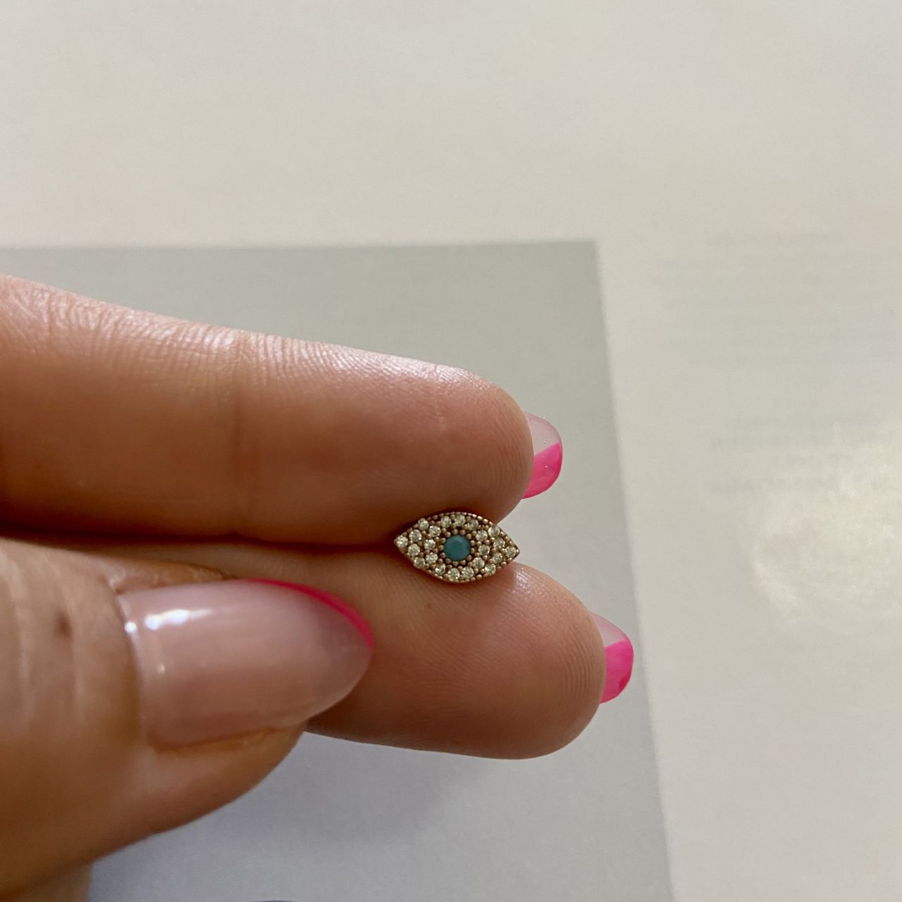 MAVİ BAGET GÖZ TRAGUS