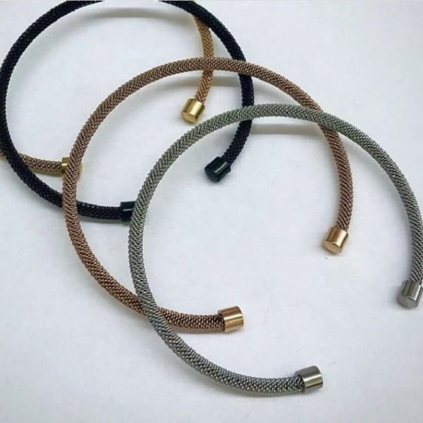 ŞIK ERKEK HARF BİLEKLİK