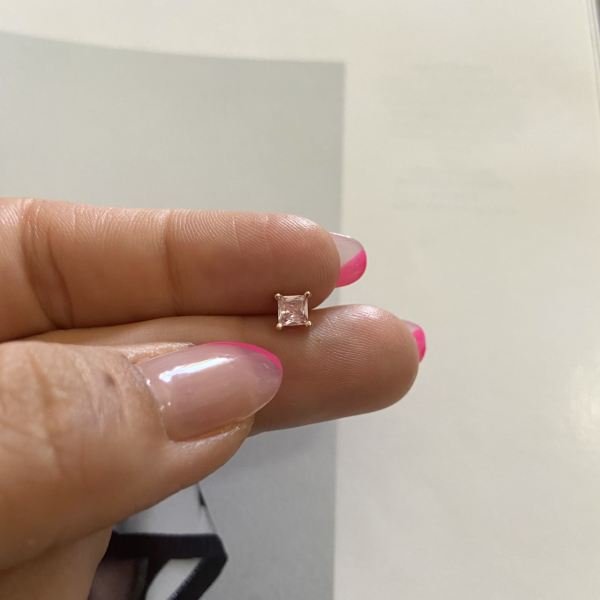 KARE PEMBE BAGET TRAGUS