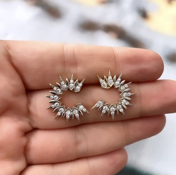 ÇOK ZARİF KÜPE
