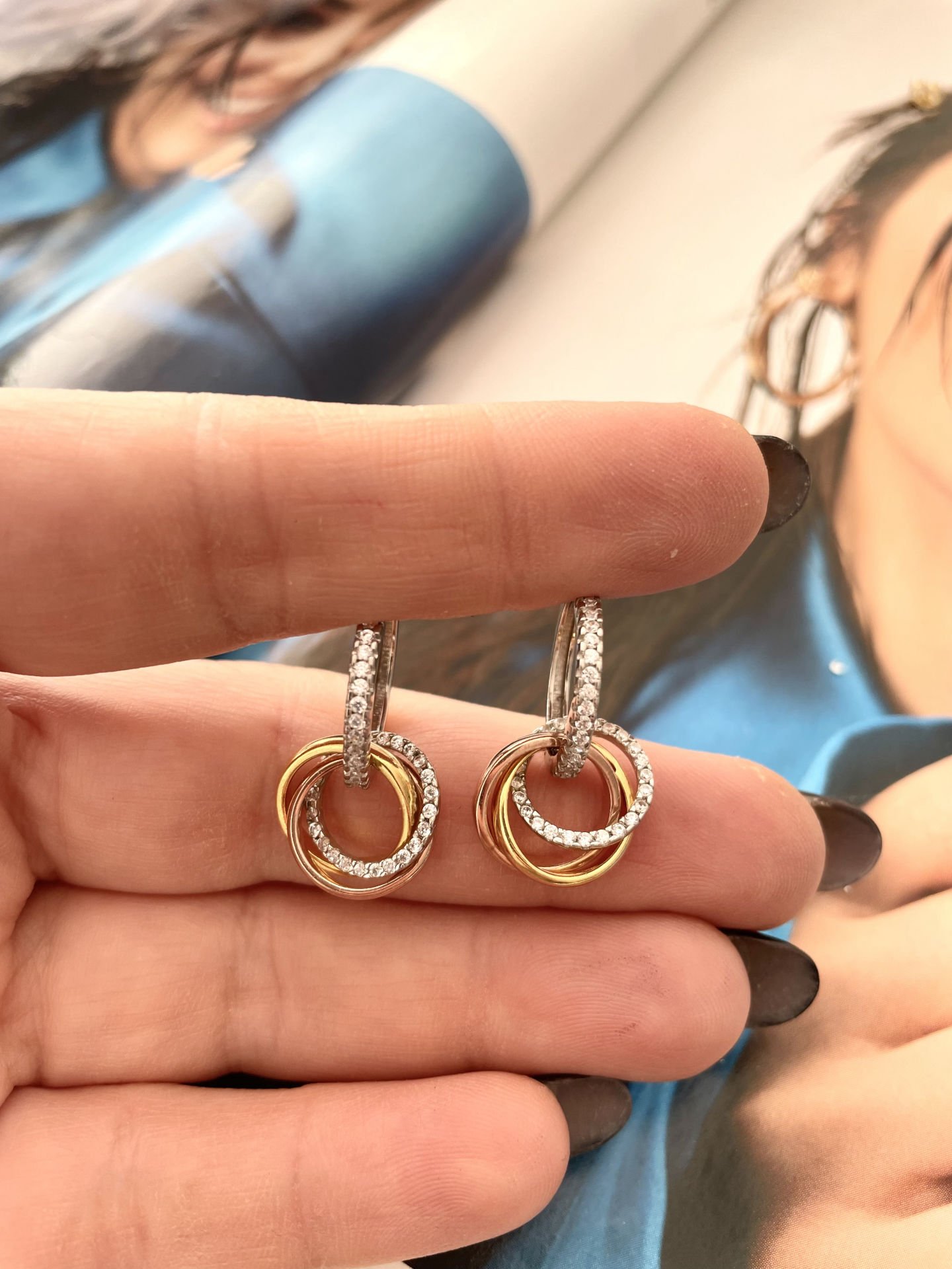 ÜÇ RENK HALKA KÜPE