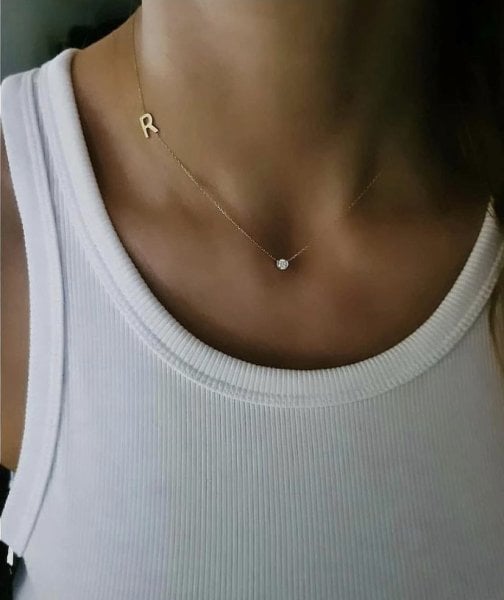 TEK TAŞ TEK HARF KOLYE