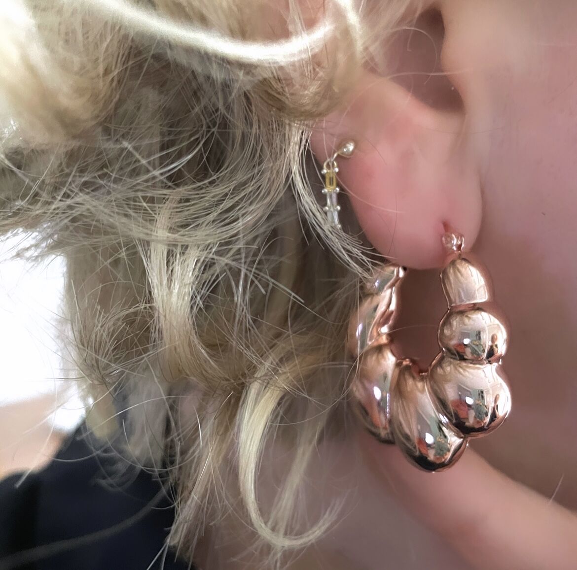 BRONZ BOMBELİ HALKA KÜPE