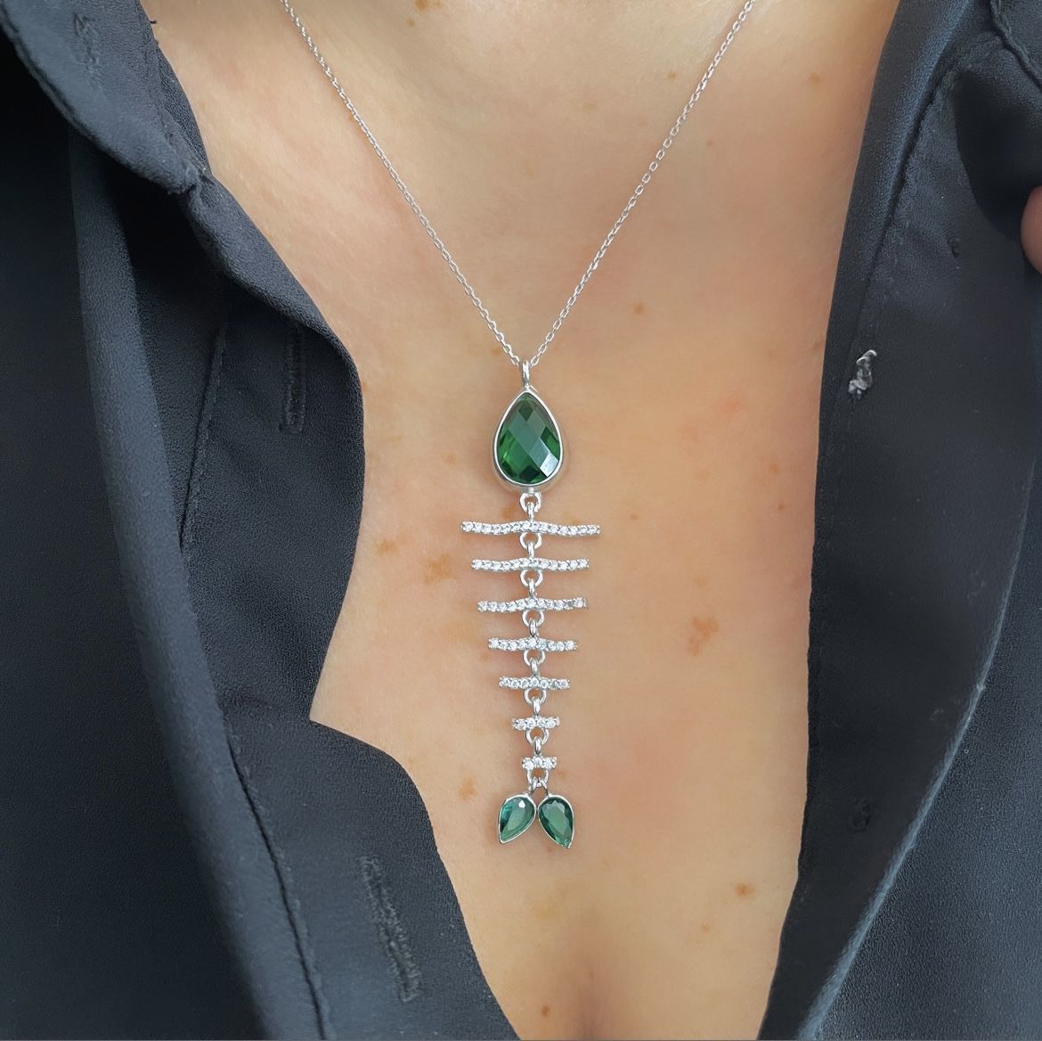 TAM BAGET KILÇIK KOLYE