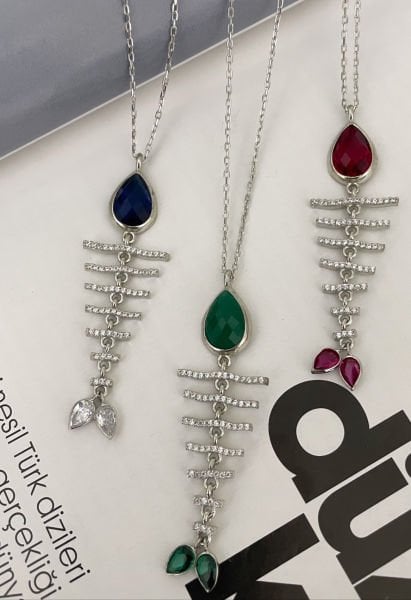 TAM BAGET KILÇIK KOLYE