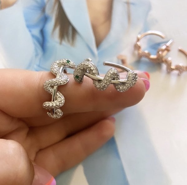 SARMAL TAŞLI YILAN HALKA KÜPE